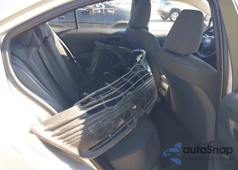 2026 Toyota Corolla Le z USA, uszkodzony, nr VIN 5YFB4MDE1TP385976